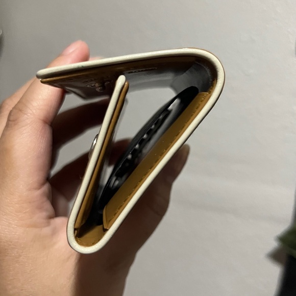 Prada Keyholder - Picture 9 of 9